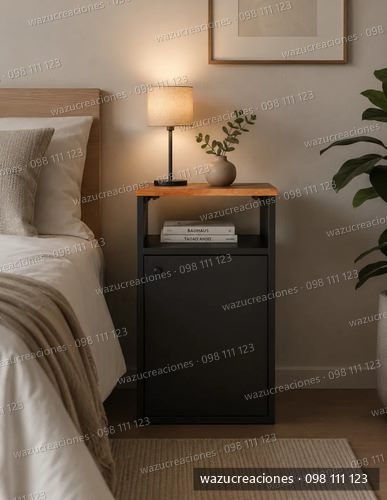 Mesa De Luz Industrial Madera Maciza Y Hierro Con Puerta Brillante